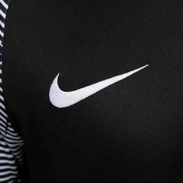 Nike Academy Football Shirt Black/White